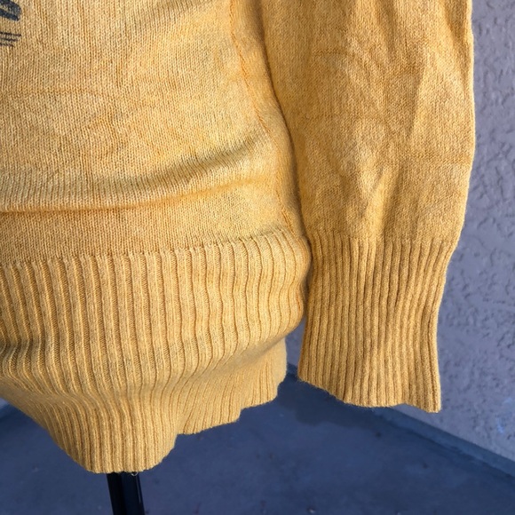 Lang Feng Fashion Graphic Sweater size Small - Picture 7 of 8